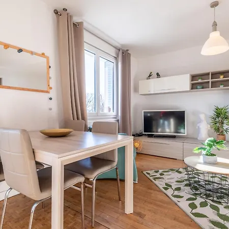 Albigny Imperial - Confortable Flat Near The