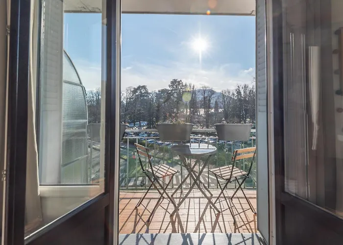 Albigny Imperial - Confortable Flat Near The
